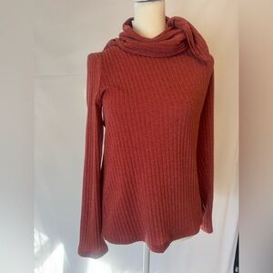 Bali Corp NWT rust ling sleeve sweater w/scarf slot to wind into neckline